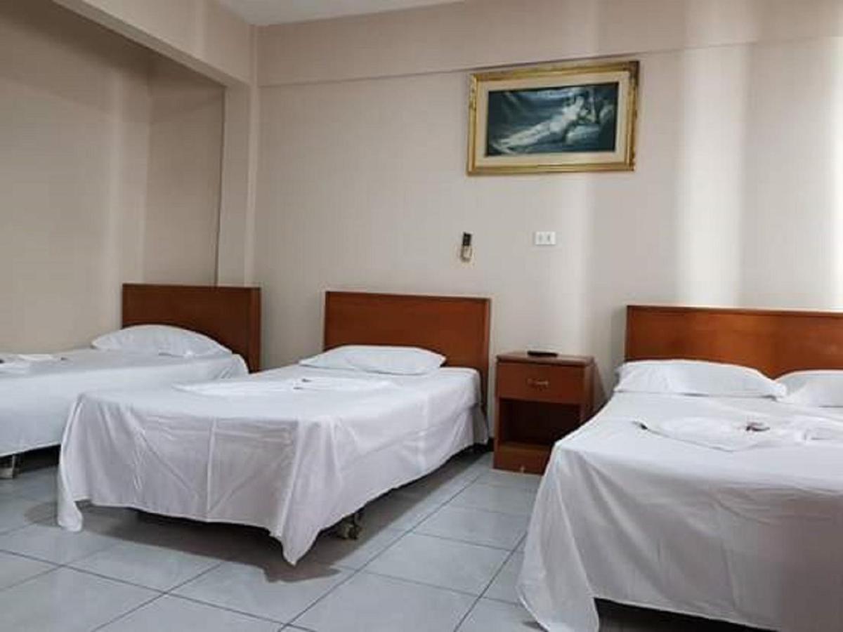 Hostal Ibiza Santa Cruz de La Sierra Ngoại thất bức ảnh