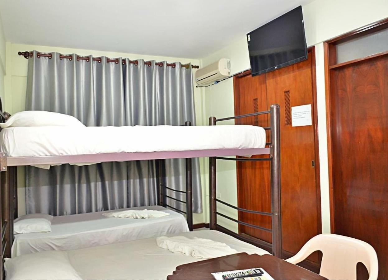 Hostal Ibiza Santa Cruz de La Sierra Ngoại thất bức ảnh